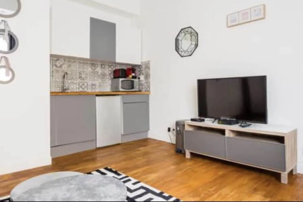 2 Cozy Studio Pere Lachaise Nation Paris France